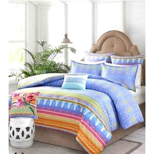 Sofia by Echo reversal king duvet with two shams this is absolutely gorgeous